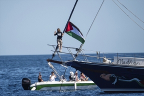 Израильские военные перехватили судно с Гретой Тунберг на борту