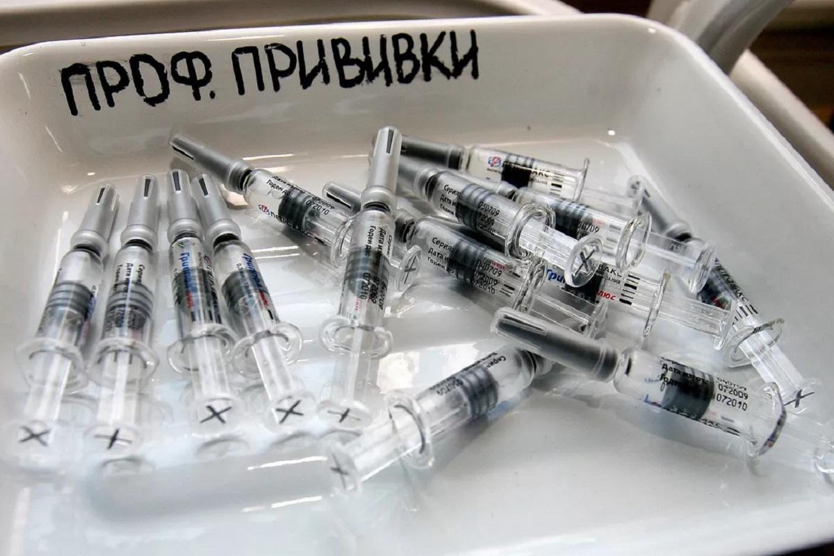 Красноряцев предупредили о последствиях отказа от детских прививок