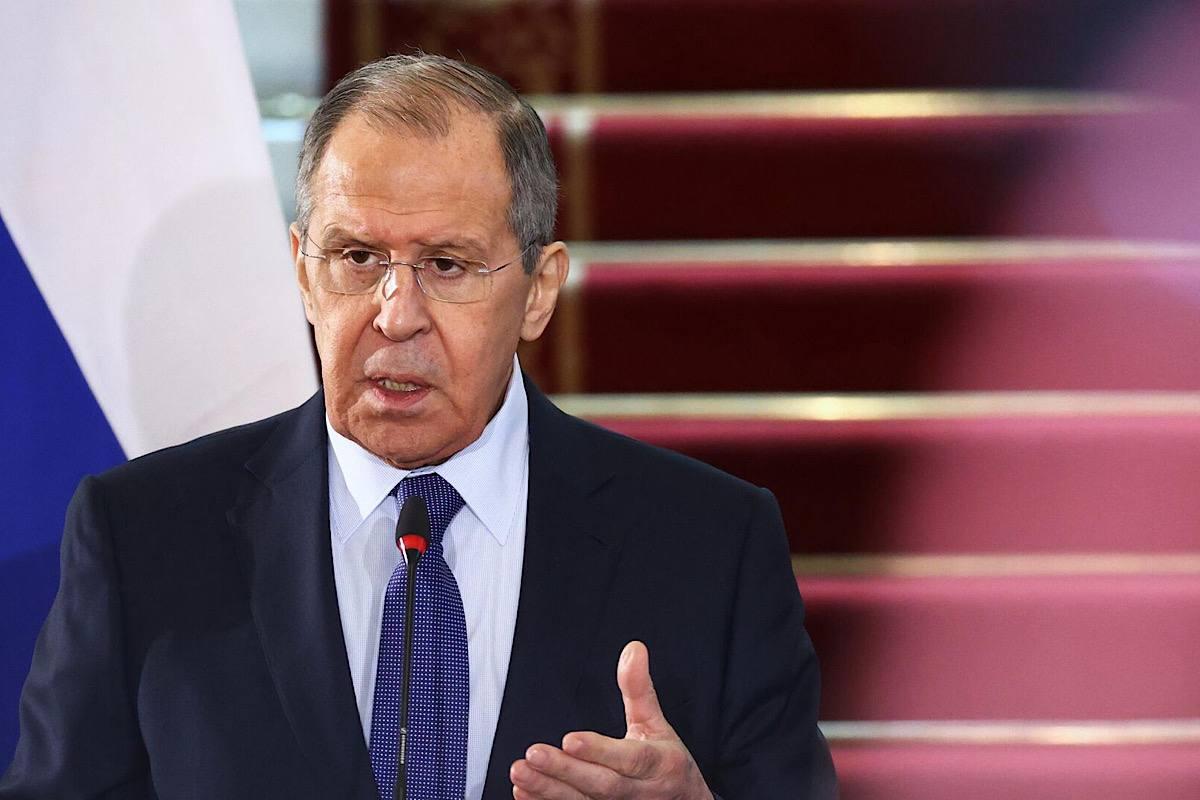 Лавров подтвердил мирную позицию в беседе Путина и Трампа