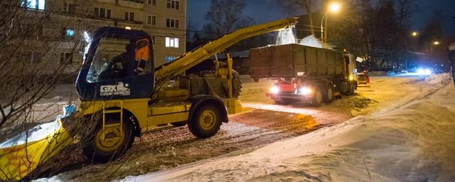 В Томске «Спецавтохозяйство» уберет снег с 13 улиц