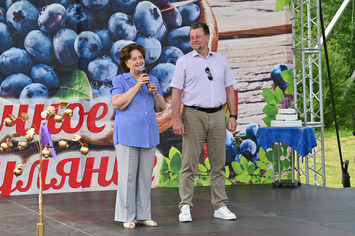 Председатель Ивановской Облдумы Марина Дмитриева приняла участие в фестивале «Черничное гулянье» в Верхнем Ландехе