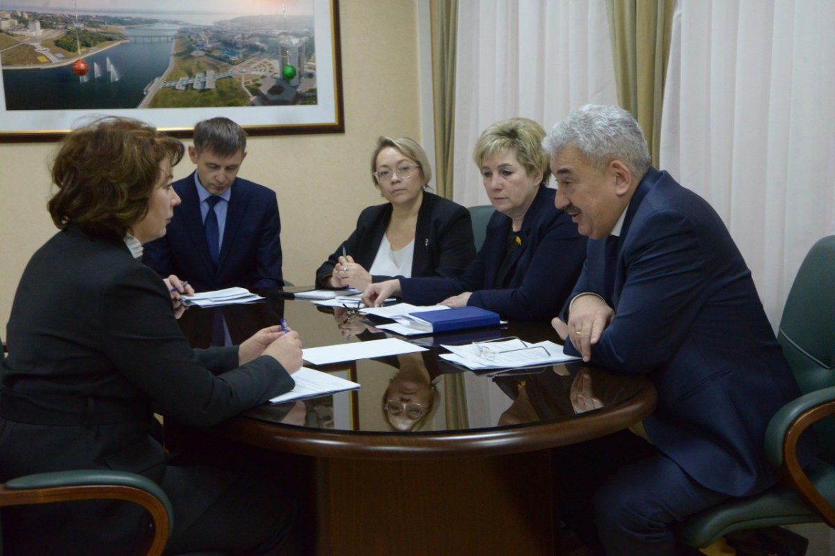 Спикер Госсовета Леонид Черкесов: Возрождение субординатуры позволит молодым врачам получить более высокий уровень специализированных и прикладных навыков