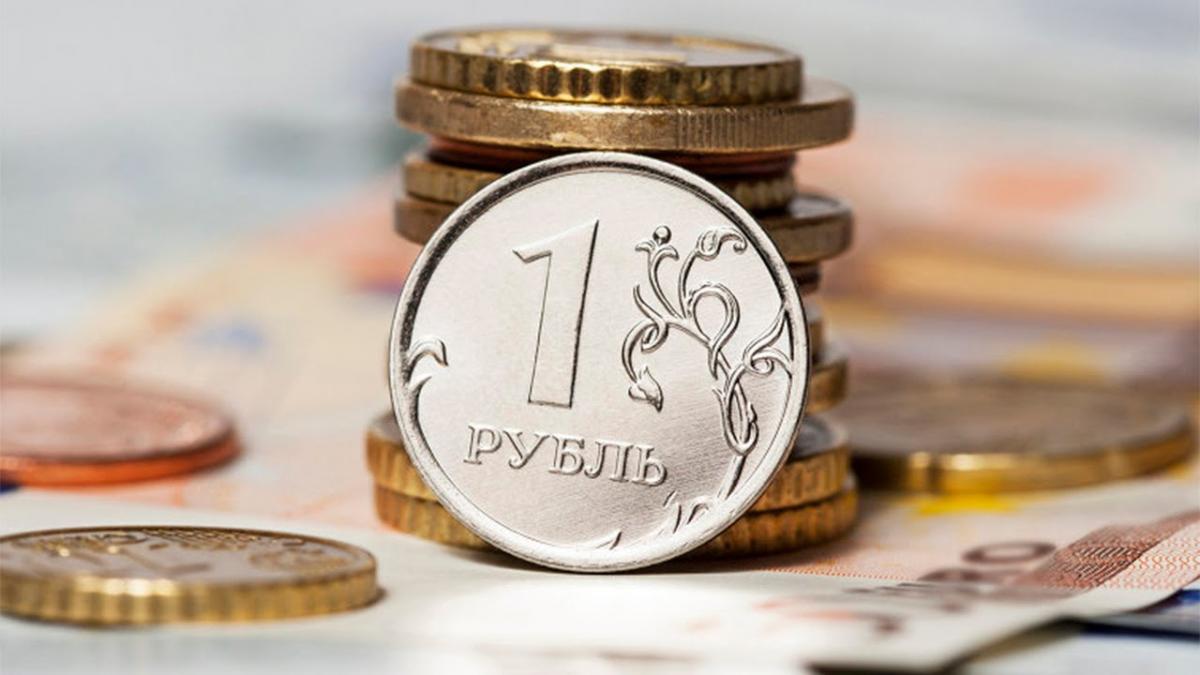 Bloomberg: В 2016 году рубль демонстрирует «радиальное укрепление»
