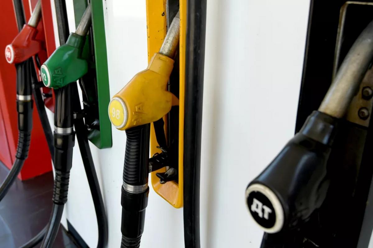 Власти Новосибирской области опровергли сообщения о дефиците бензина в регионе