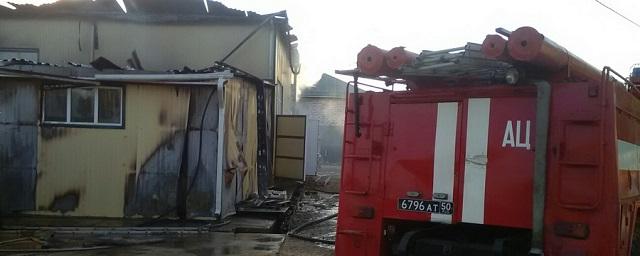 МЧС потушили пожар на молокозаводе в Тамбовской области