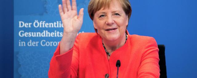 ООН вручит Ангеле Меркель премию Нансена за помощь беженцам