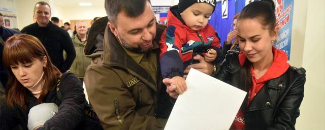 Жители ДНР, ЛНР, Запорожской и Херсонской областей большинством голосов поддержали вхождение в РФ