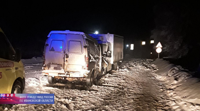 Под Иваново при столкновении автомобилей «ГАЗель» и «Соболь» пострадали четверо человек