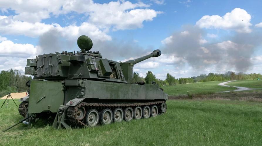 Экс-премьер Украины Азаров: НАТО паразитируют на военной помощи Украине