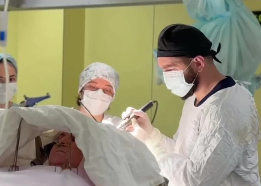 Нейрохирурги Кабардино-Балкарии провели операцию на мозге пациентки в сознании