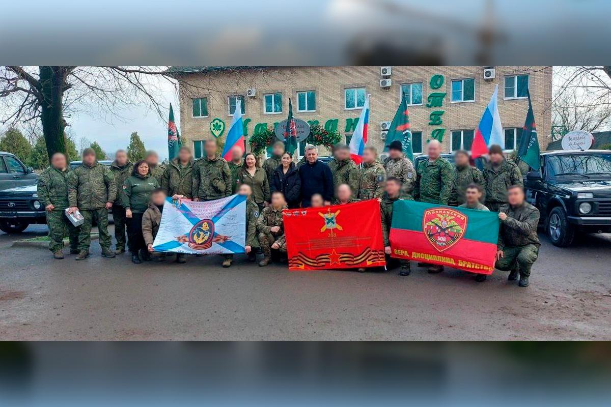 Губернатор Игорь Кобзев передал пять автомобилей «Нива» и спецсредства иркутским бойцам в зоне СВО