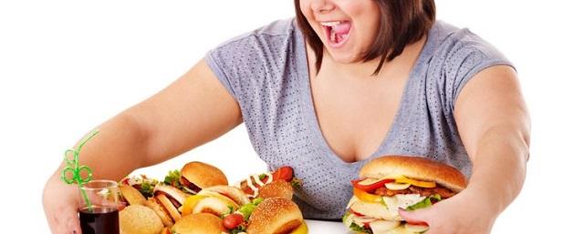 Роспотребнадзор: Половина 55-летних россиянок страдает от ожирения