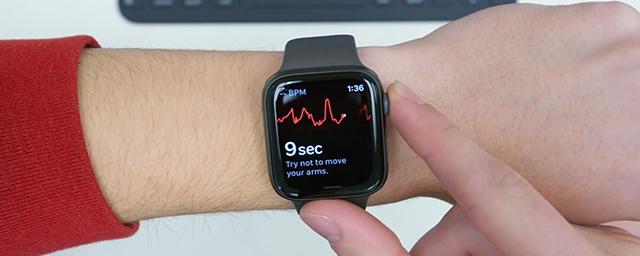 Умные часы Apple Watch в 2022 году научатся измерять температуру тела