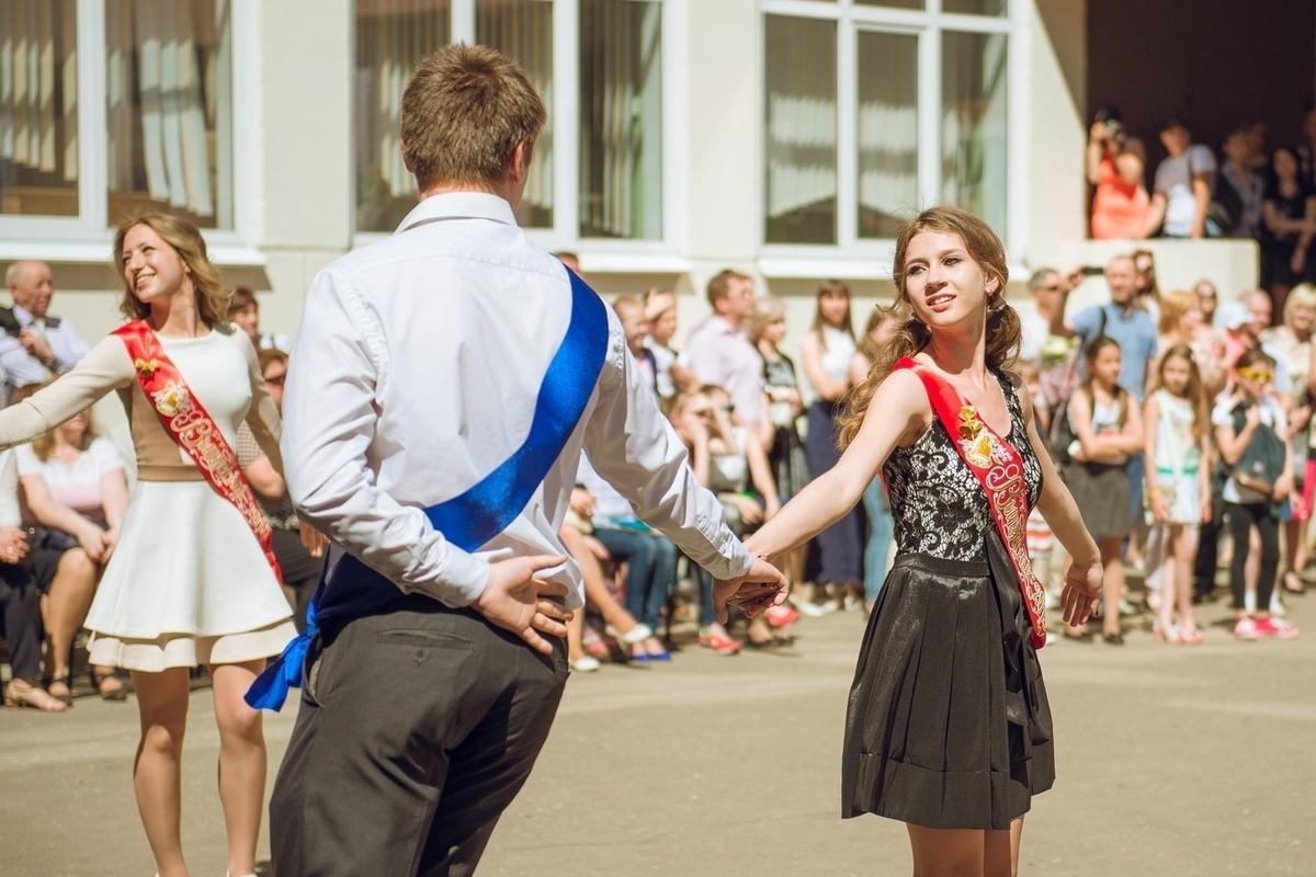 В школах Архангельской области 23 июня стартуют выпускные вечера