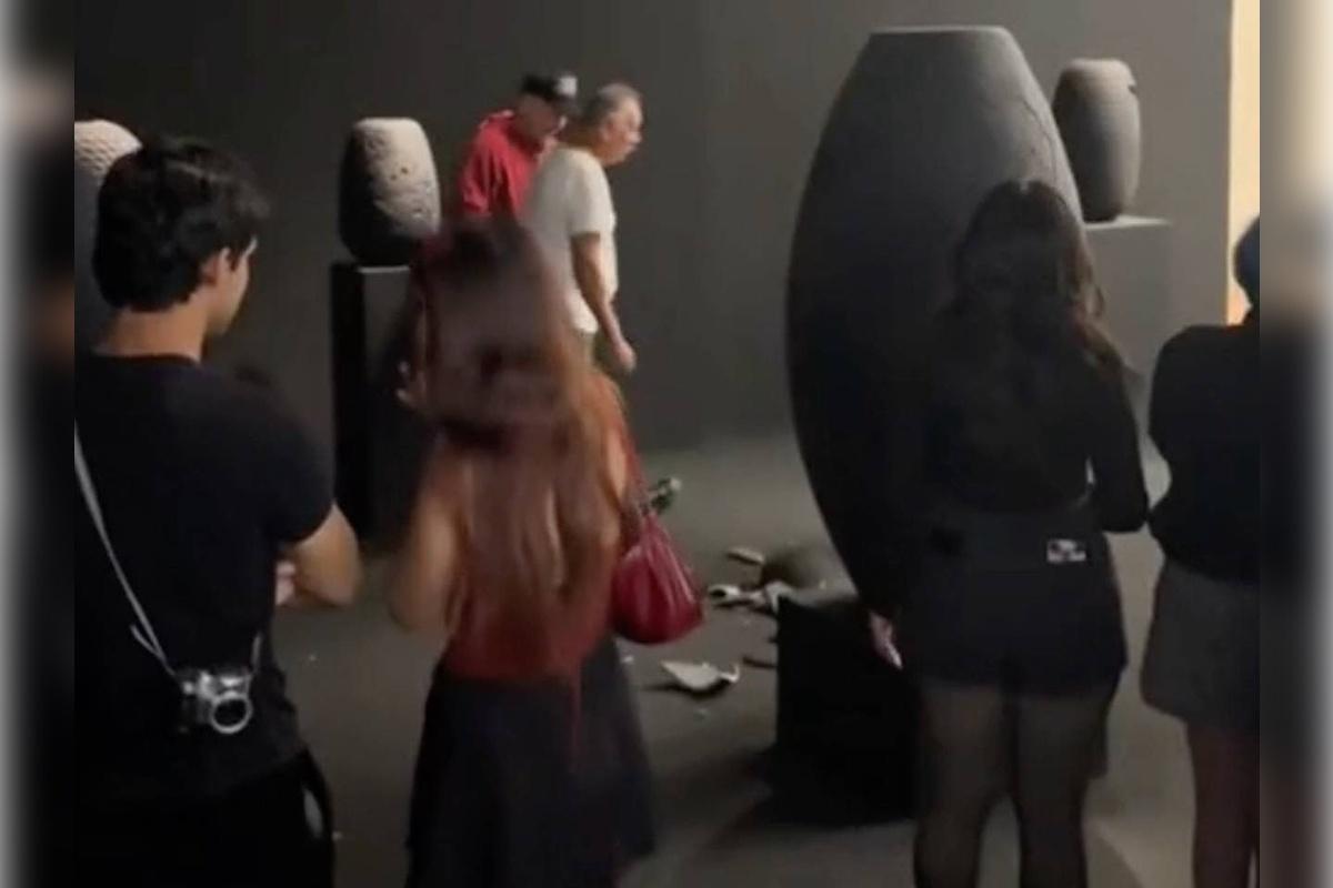 Сотрудник музея в Мексике разбил скульптуру стоимостью почти в 3 млн рублей