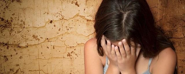 В Петербурге мигрант из Узбекистана несколько раз изнасиловал 13-летнюю девочку