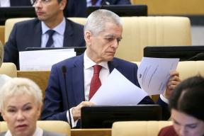 Гены и материнство: взгляд Онищенко на рождаемость