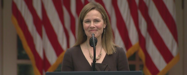 Видео: В США назначили нового члена Верховного суда
