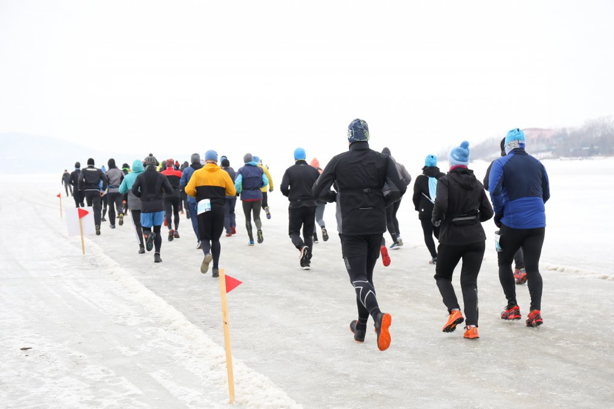 В Приморье проводят еженедельные забеги перед Ледовым полумарафоном