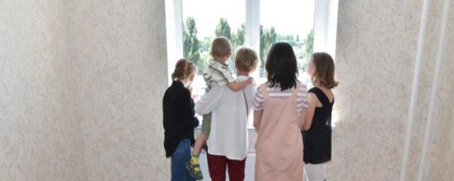 Общественная палата России предлагает выплачивать миллион рублей за третьего ребенка