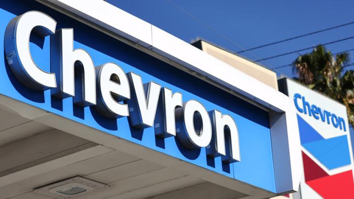 Минфин США разрешил компании Chevron добывать и импортировать нефть из Венесуэлы