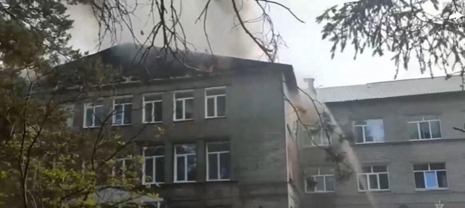 МЧС: предварительной причиной пожара в больнице Новосибирска является короткое замыкание