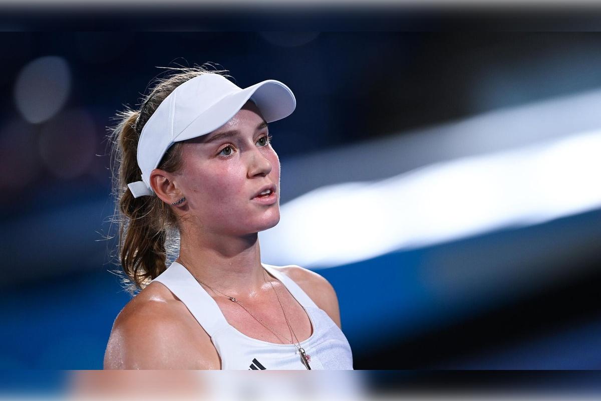 Елена Рыбакина покинула топ-10 в новом рейтинге WTA