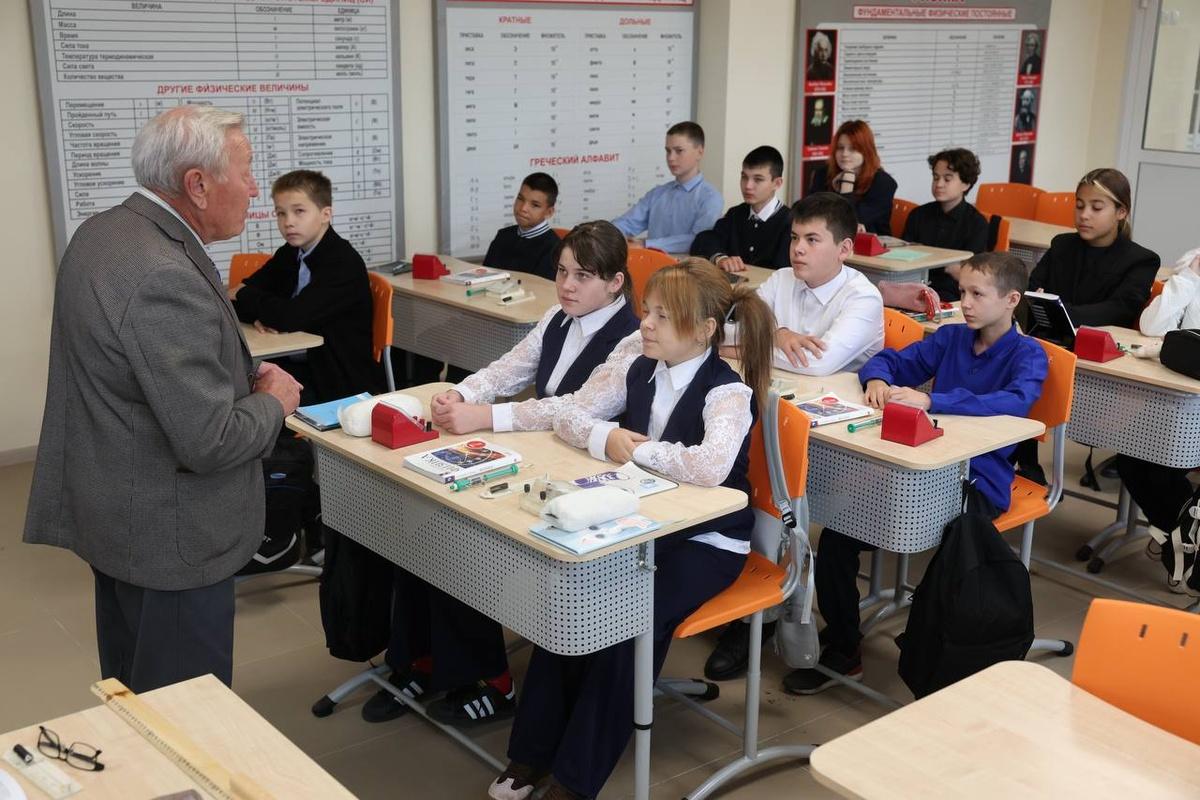 Губернатор Александр Осипов: До конца года в Забайкалье повысят зарплаты учителям и медикам