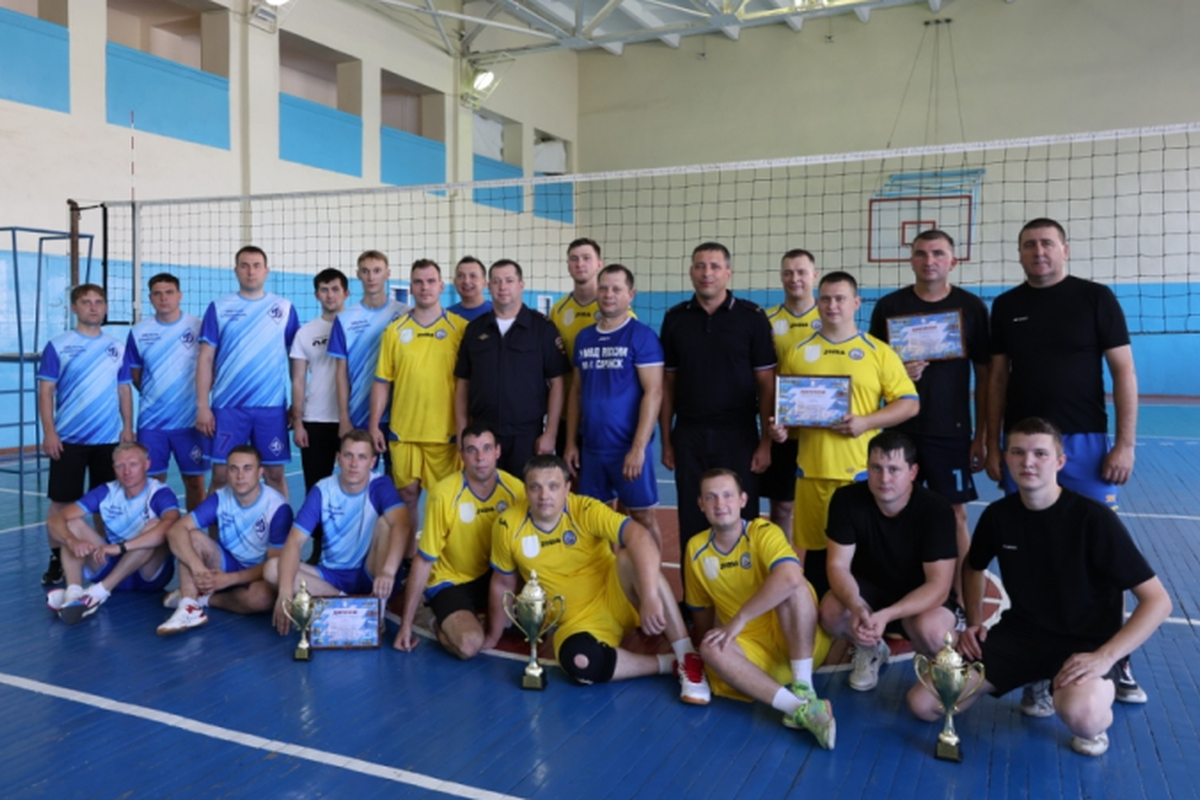 В Саранске определили лучшую волейбольную команду МВД