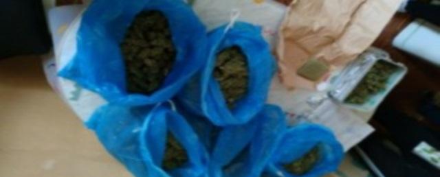 У наркоторговца в Самаре изъяли более 2,3 кг запрещенных веществ