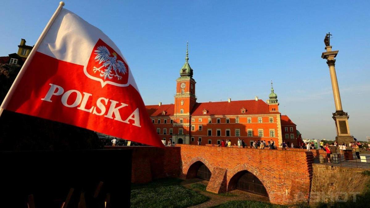 Польский ясновидящий Яцковский заявил, что в стране начнутся боевые действия