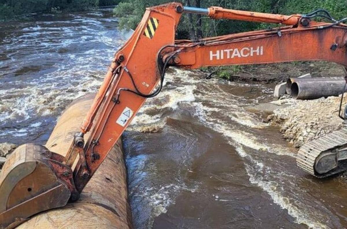Размытые паводками трассы оперативно восстанавливают в Нижнеудинском районе, ситуация на контроле губернатора Приангарья