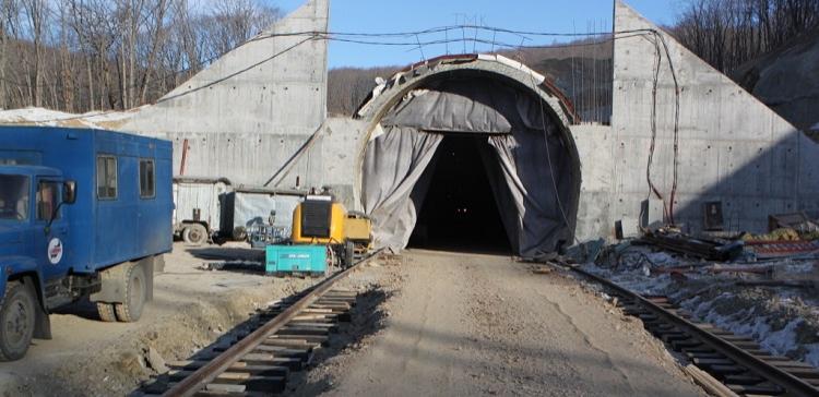 В Приморье летом намерены завершить строительство Нарвинского тоннеля