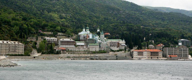 В Москве откроется фотовыставка о жизни на горе Афон