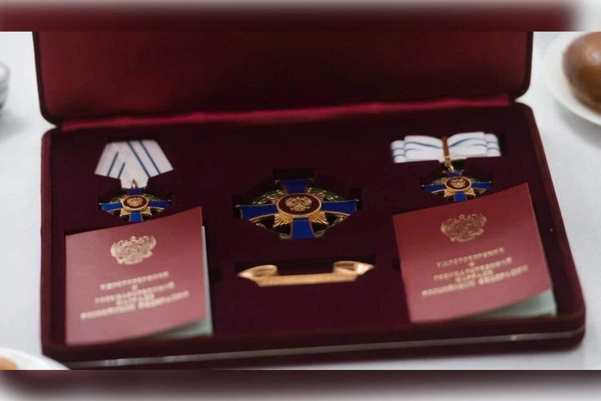 Многодетной семье из Воронежской области вручили госнаграду
