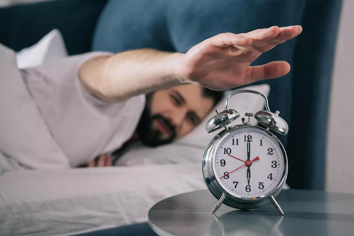 Сомнолог заявила, что у «сов» не получится вставать в 4-5 утра