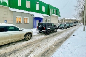 Псковский депутат Мороз решит вопрос с парковкой на Новгородской