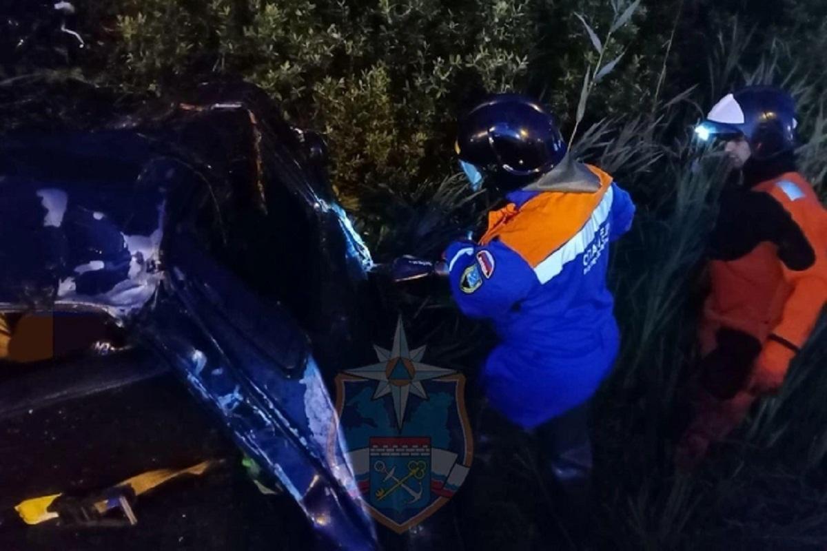 В Ленобласти в серьезном ДТП погибли два человека, еще трое пострадали