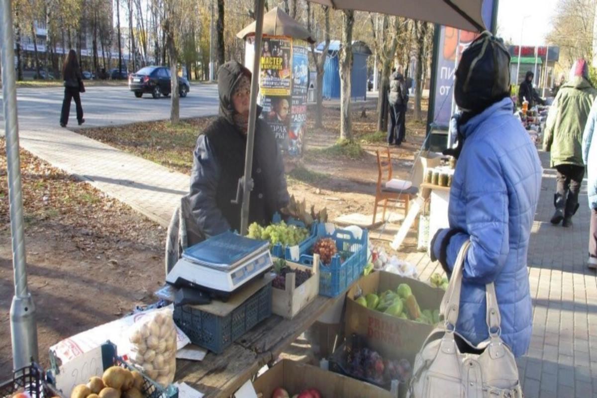 Администрация Кирова намерена покончить с незаконной торговлей на улицах города
