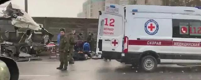 В результате столкновения военного грузовика и автобуса в ДНР погибли 16 человек