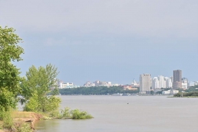 Амур сбавил напор у Хабаровска, но дачников на островах уже спасают: вода зашла на 269 участков