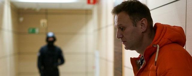 Навальный попал в омскую больницу из-за энергетического напитка