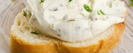 Диетолог Лазарева: Употребление плавленого сыра может навредить костям
