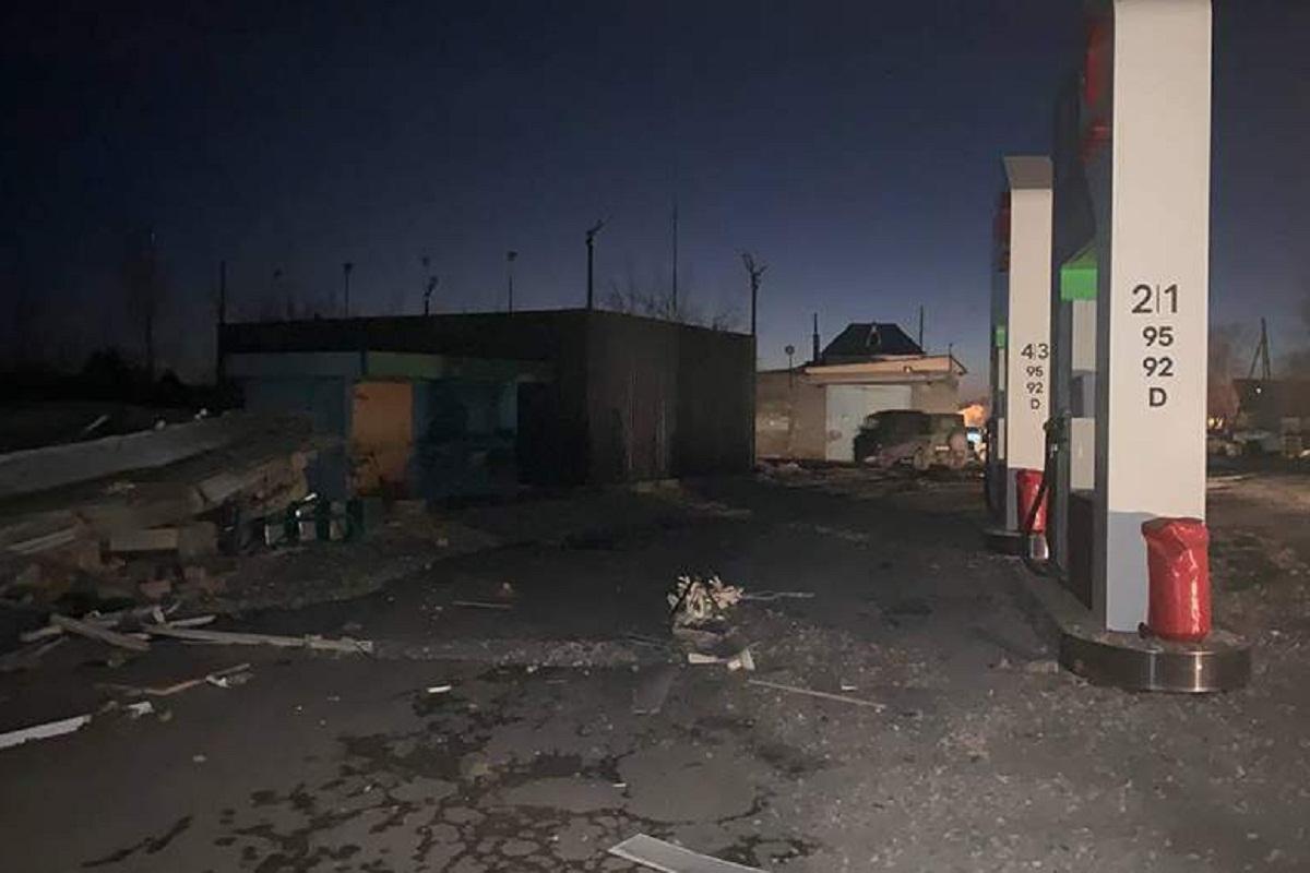 Следователи выясняют обстоятельства смерти мужчины после взрыва на заправке в Камышлове