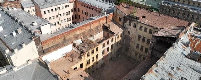 Силовики нагрянули с обыском в КГИОП Петербурга по делу о сносе исторических зданий