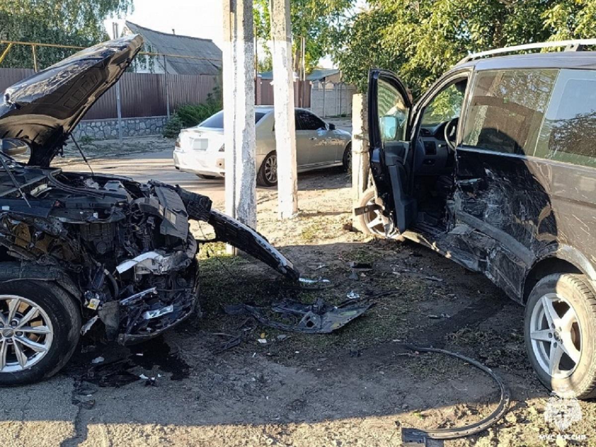 В Мелитополе 16-летняя пассажирка оказалась в больнице после аварии с двумя иномарками