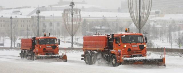 Власти Москвы обещают убрать снег быстрее нормативных девяти дней