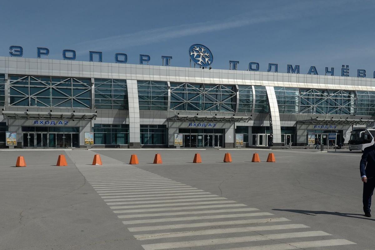 В аэропорту Новосибирска отменили или задержали несколько десятков рейсов