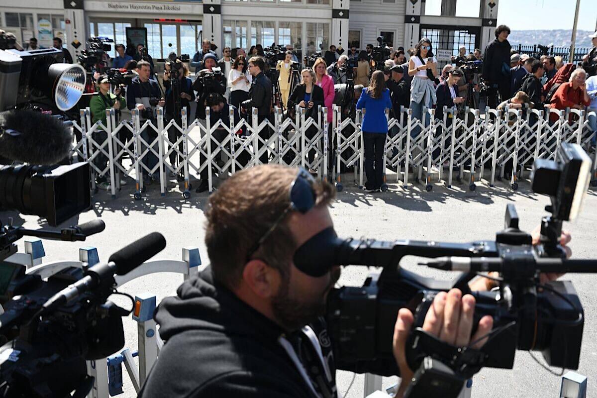 Генконсульство РФ: Речи про отмену переговоров РФ и Украины не идет