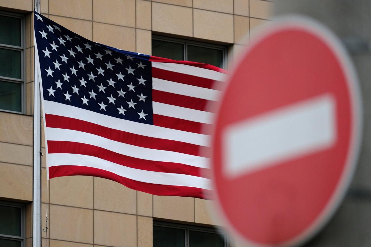 Посольство России в США: Новые санкции нацелены на очернение неугодных